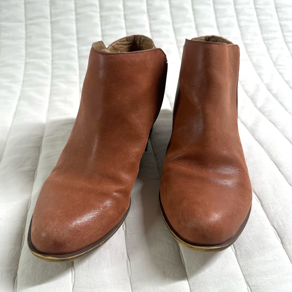 Lucky BRAND Size 9 Womens Basel Leather Almond Toe Ankle Fashion Toffee Boots